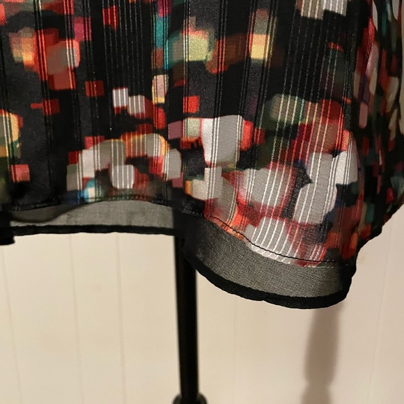 Flowy top - Picture 3 of 6